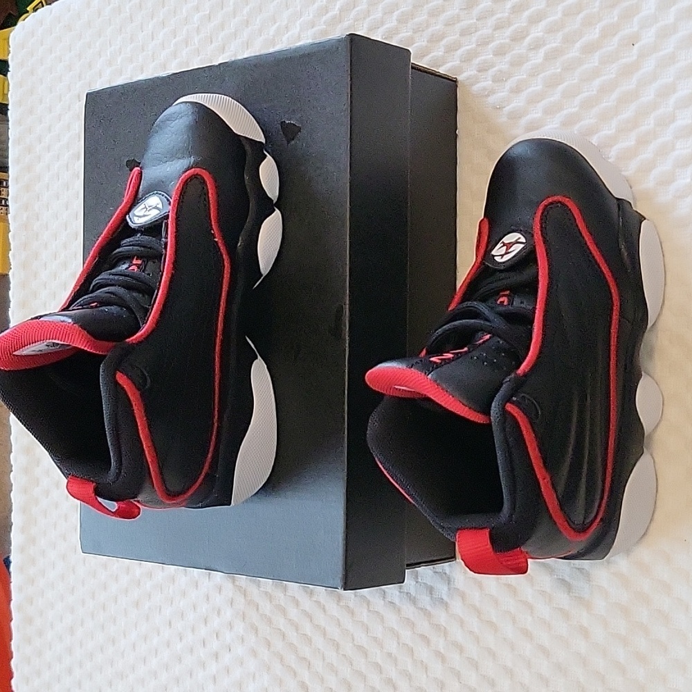Little Kid Jordan Pro Strong Sneakers